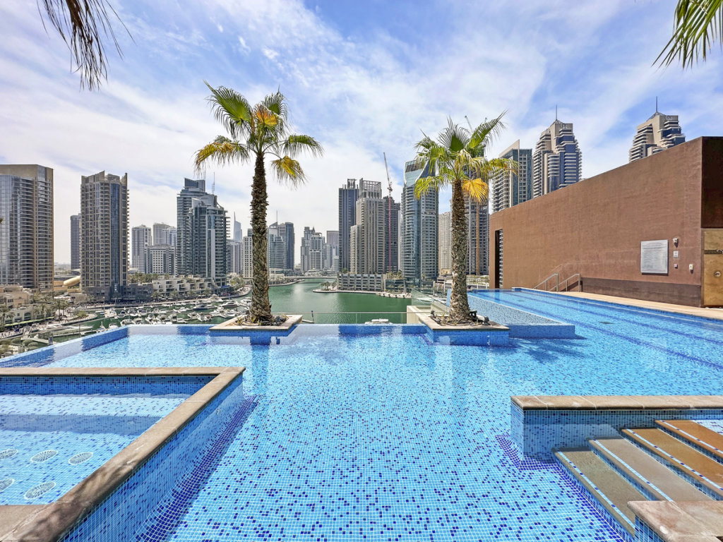 Дубай: Апартаменты Stonetree Marina Gate 1