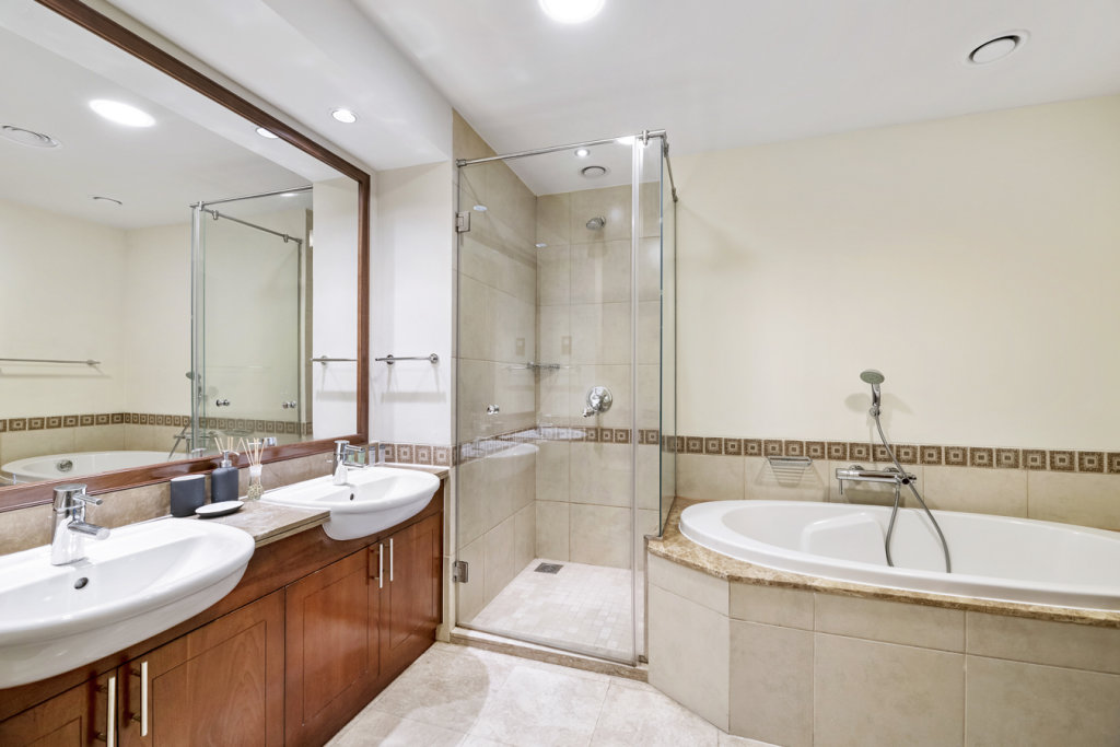 Дубай: Апартаменты Stonetree The Residences North
