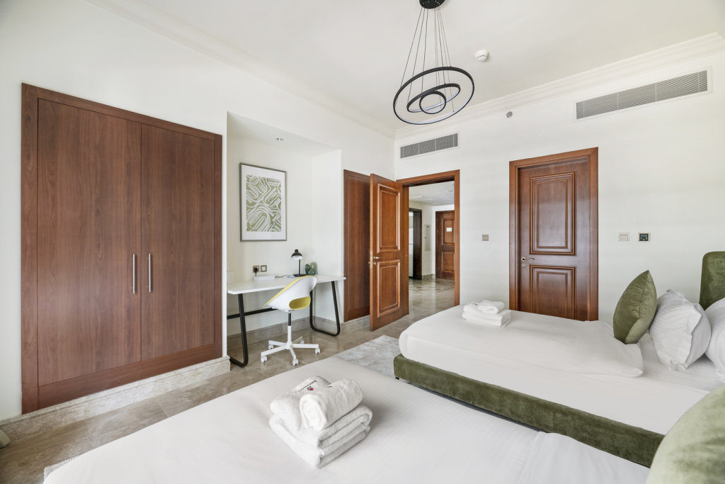 Дубай: Апартаменты Stonetree The Residences North