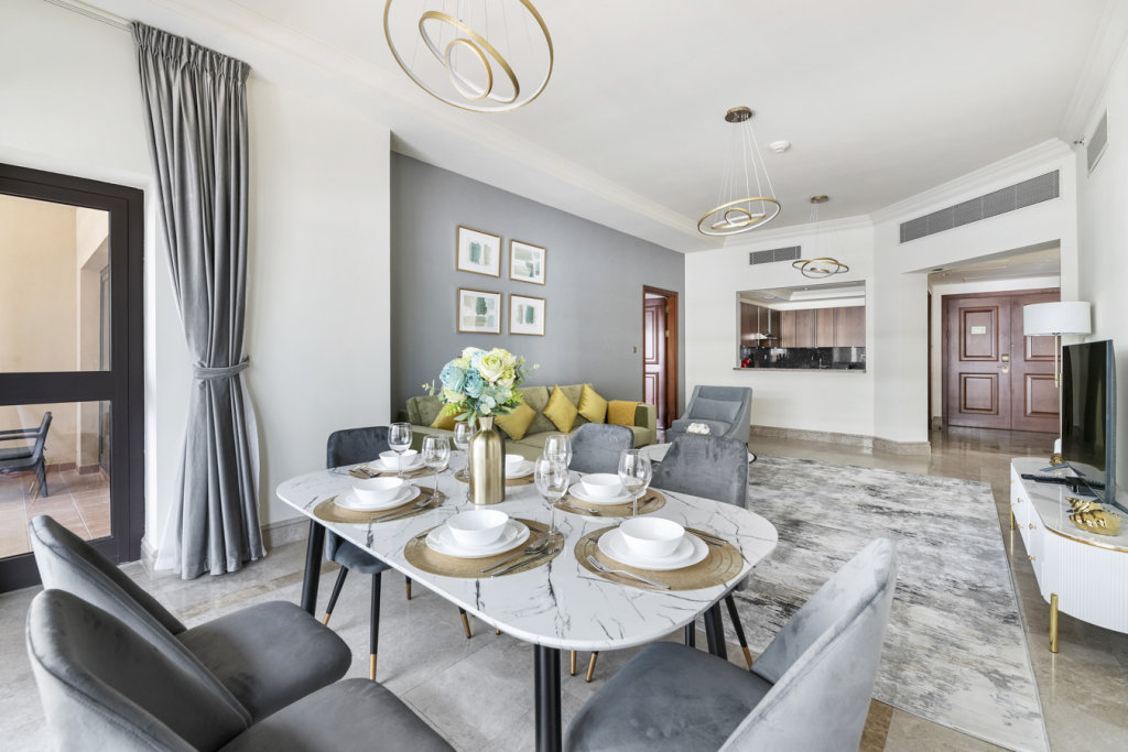 Дубай: Апартаменты Stonetree The Residences North