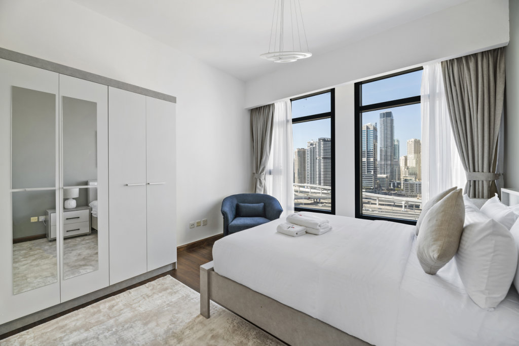 Дубай: Апартаменты Stonetree Lakeside