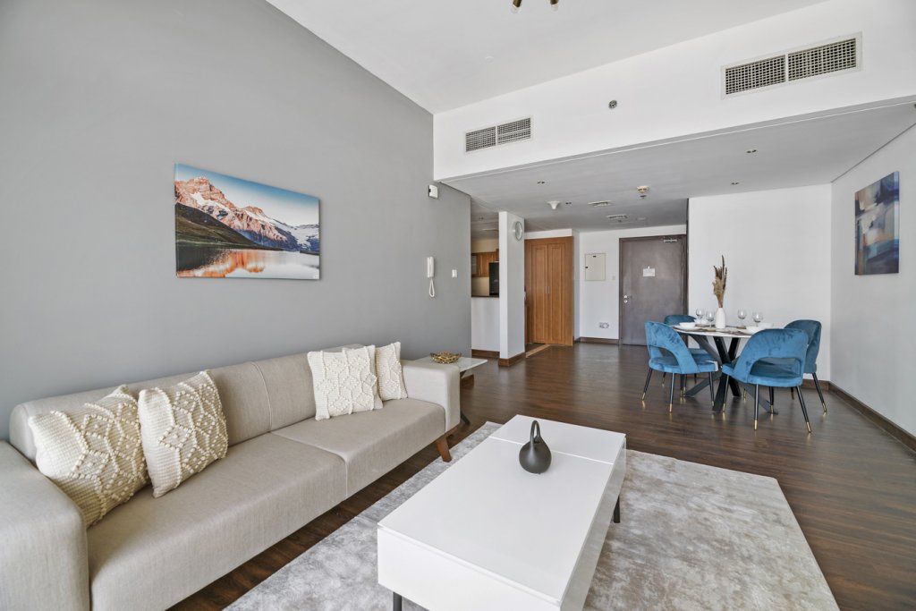 Дубай: Апартаменты Stonetree Lakeside