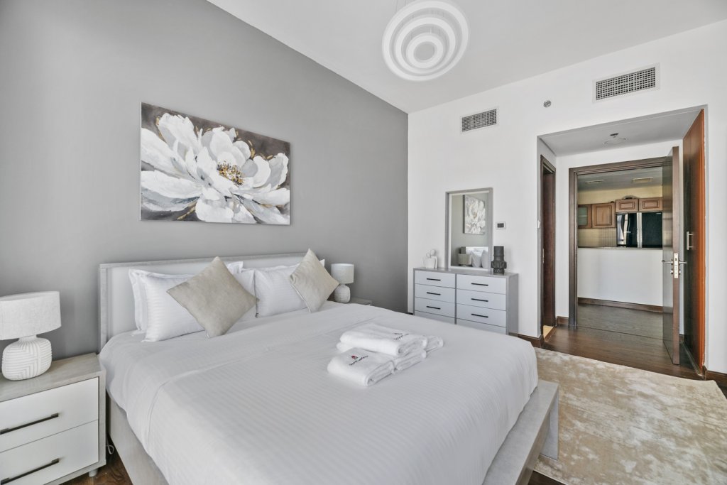 Дубай: Апартаменты Stonetree Lakeside