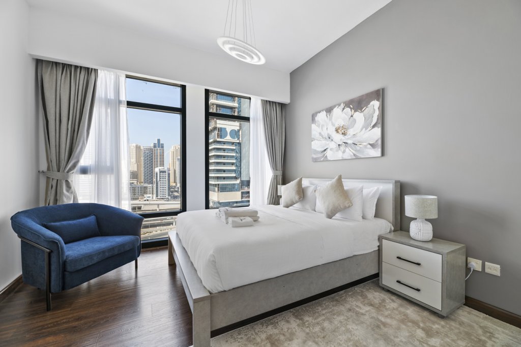 Дубай: Апартаменты Stonetree Lakeside
