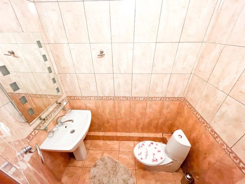 Qazaq House (Казак Хаус) на улице Бактыгерея Кулманова — фото 1