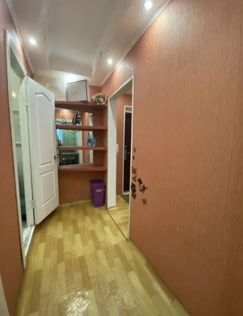 Красноярск: Саквояж на улице Молокова 64