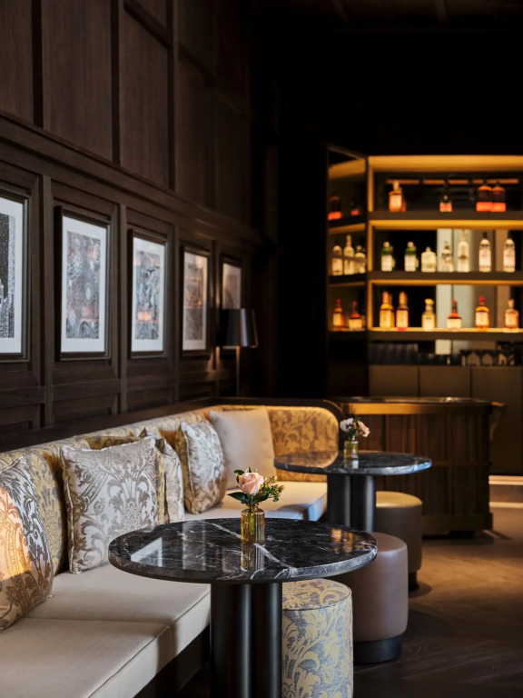 Дубай: The Lana - Dorchester Collection