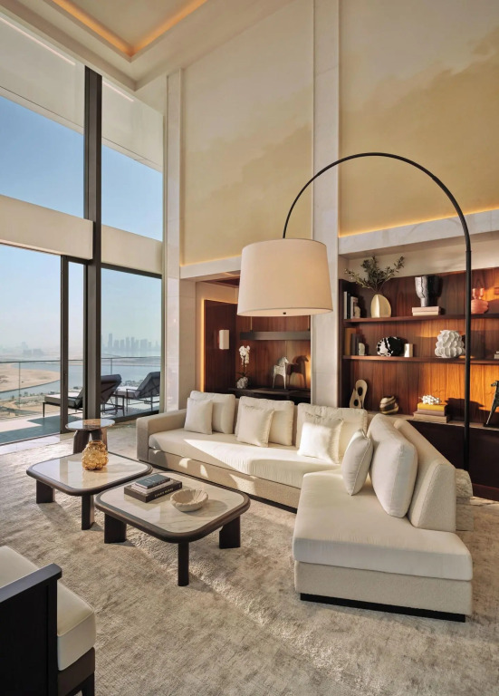 Дубай: The Lana - Dorchester Collection