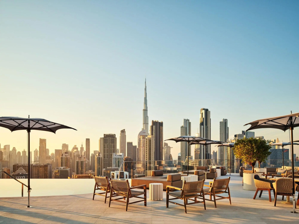 Дубай: The Lana - Dorchester Collection