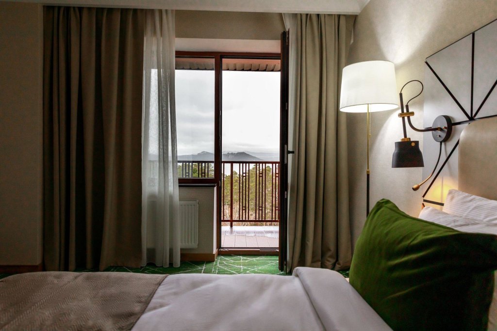 Боровое: Wyndham Garden Burabay (Виндхем Гарден Бурабай)