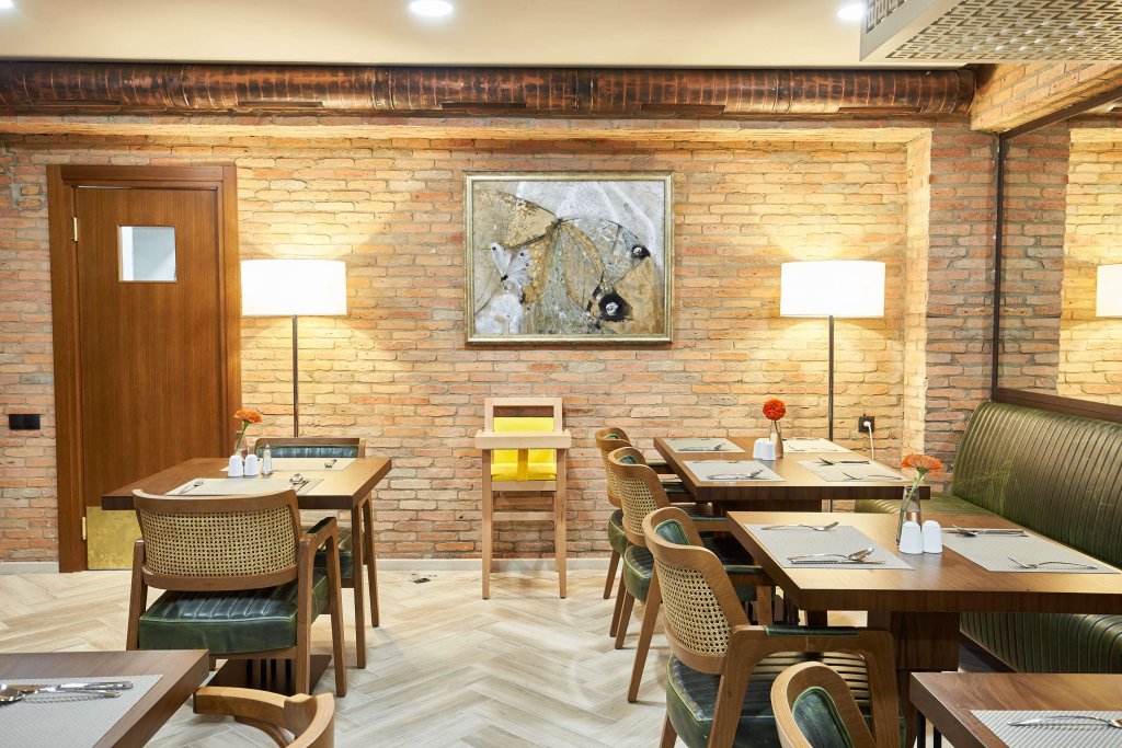 Тбилиси: Отель Best Western Tbilisi City Center