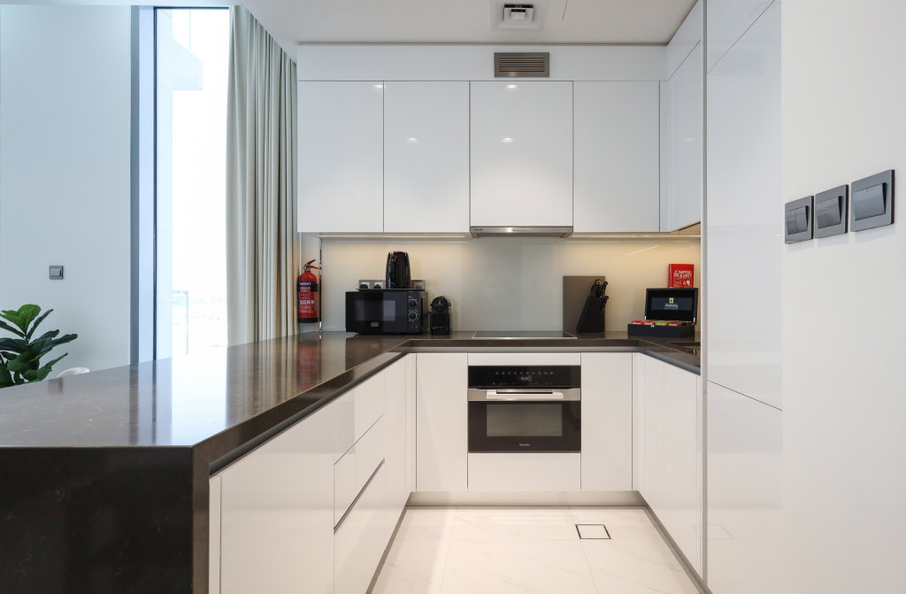 Дубай: Apartments Elite LUX Holiday Homes - Lagoon View 1BR Luxury Oasis in MBR Dubai