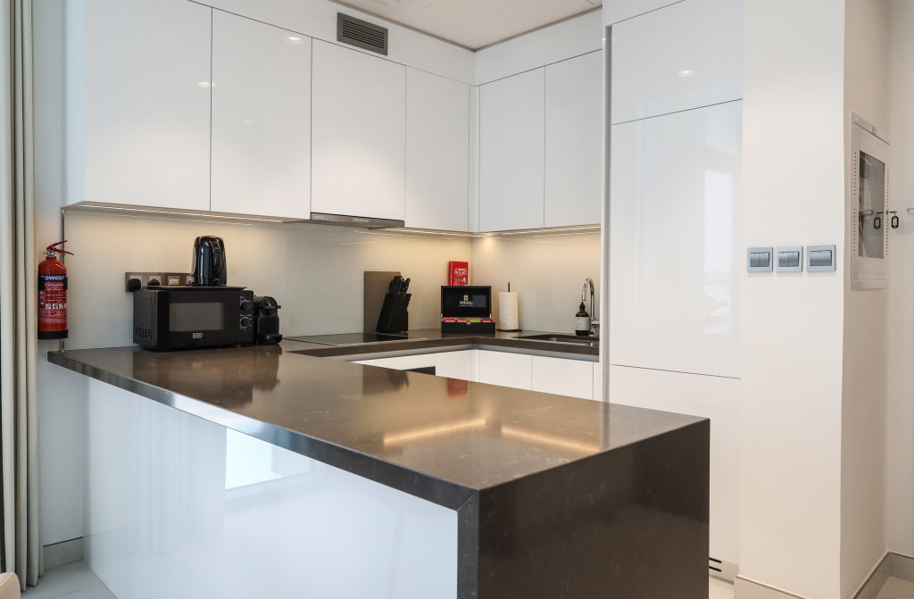 Дубай: Apartments Elite LUX Holiday Homes - Lagoon View 1BR Luxury Oasis in MBR Dubai