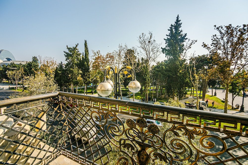 Баку: Sahil Boulevard Formula Apartment