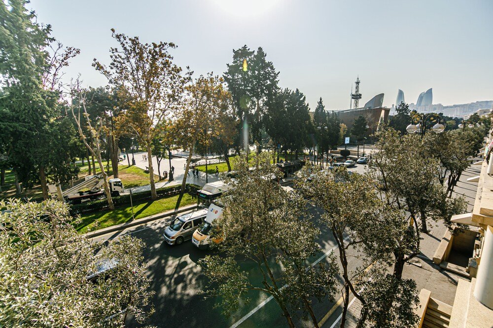 Баку: Sahil Boulevard Formula Apartment