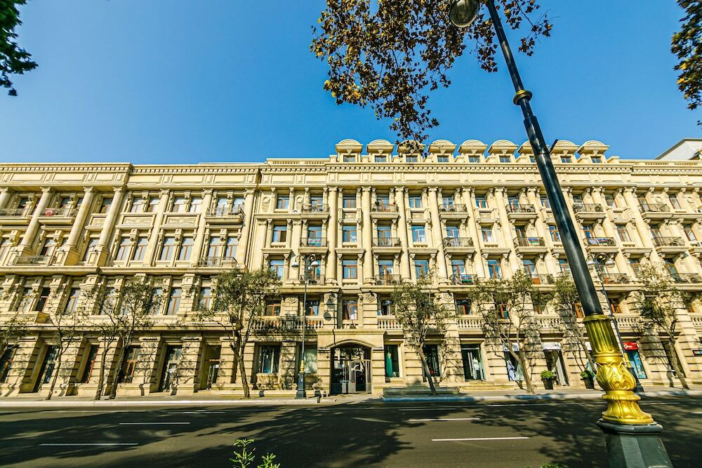 Баку: Sahil Boulevard Formula Apartment