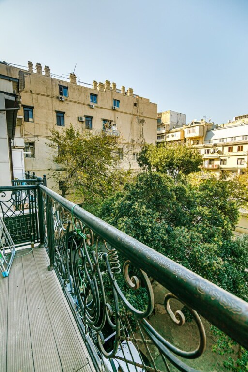Баку: Sahil Boulevard Formula Apartment