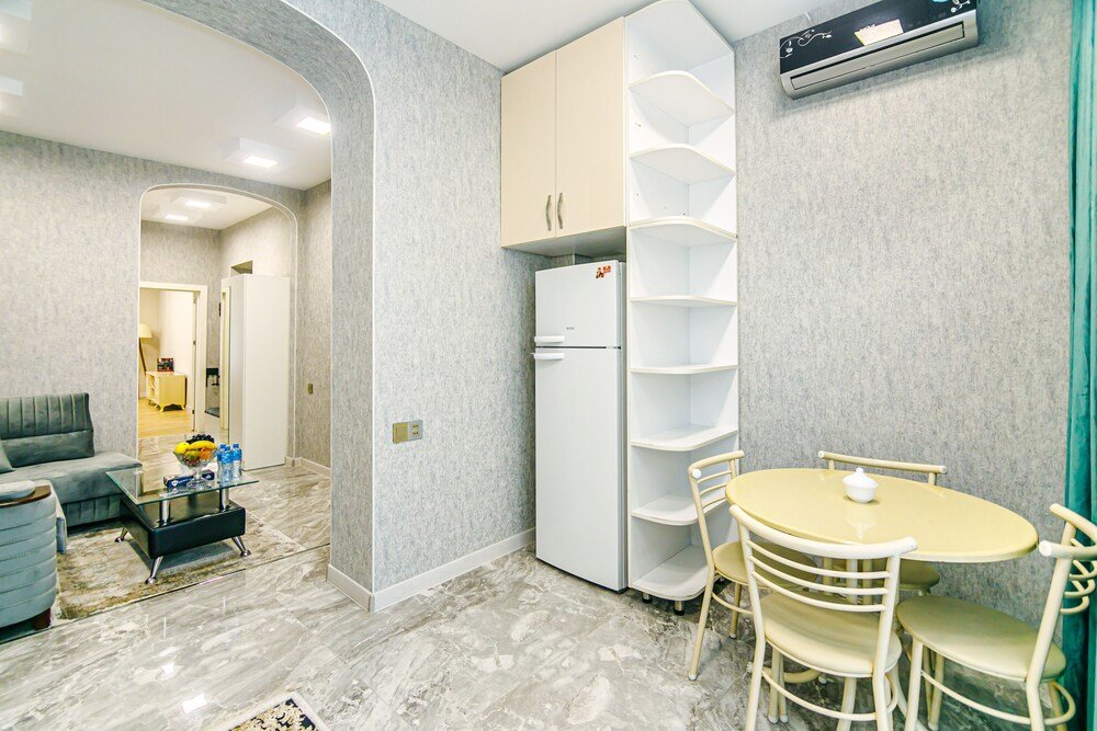 Баку: Sahil Boulevard Formula Apartment