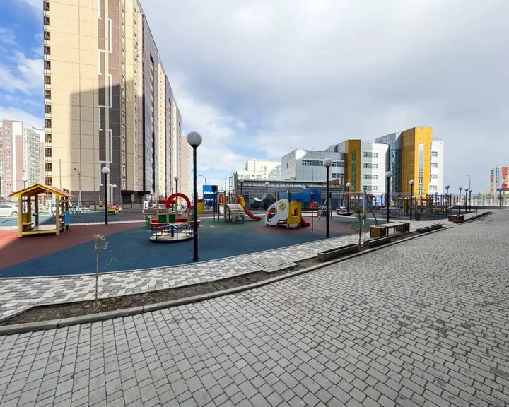 Красноярск: Квартира 2-комнатная улица Петра Подзолкова 3и