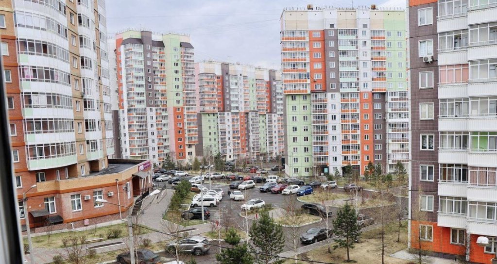 Красноярск: Квартира 1-комнатная улица Любы Шевцовой 76