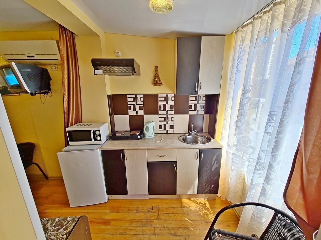 Ейск: Номера на пляже