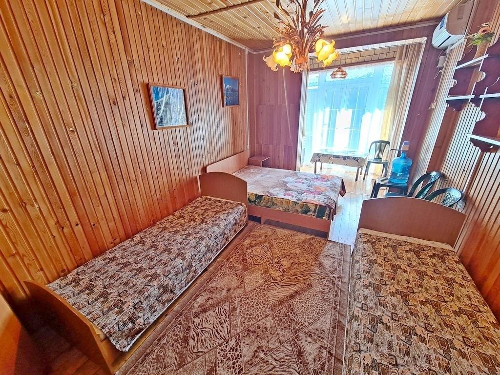 Ейск: Номера на пляже