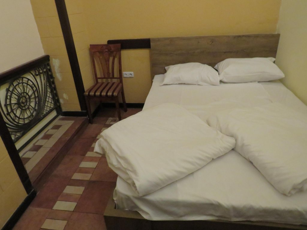 Ереван: Hotel & in the very center