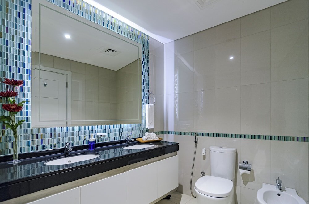Дубай: OSKENA Homes-Damac Heights Two Bedroom