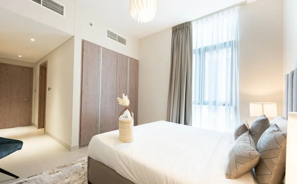 Дубай: Homesgetaway Liv Residence 2BR Apartment