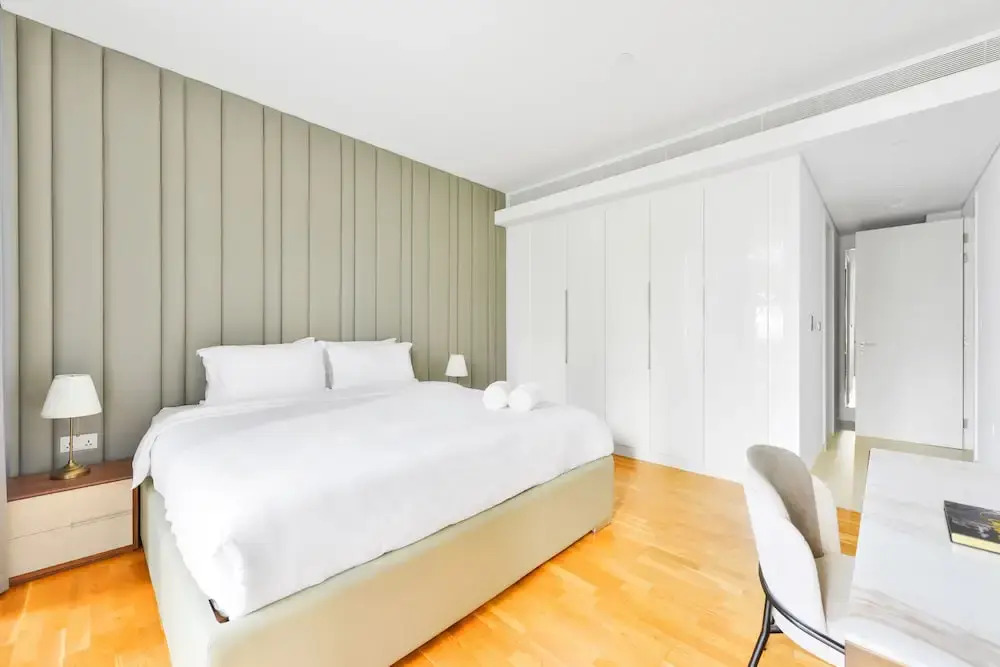 Дубай: Elegant 2BR with maids room and Ain View