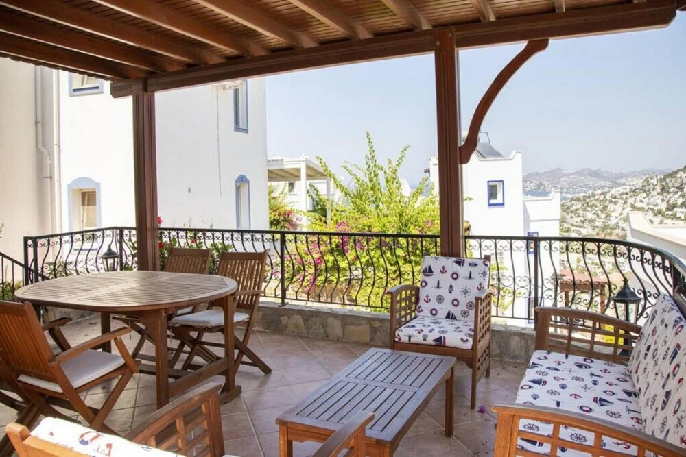 Коюнбаба: 2 BR House With Garden in the Heart of Yalikavak