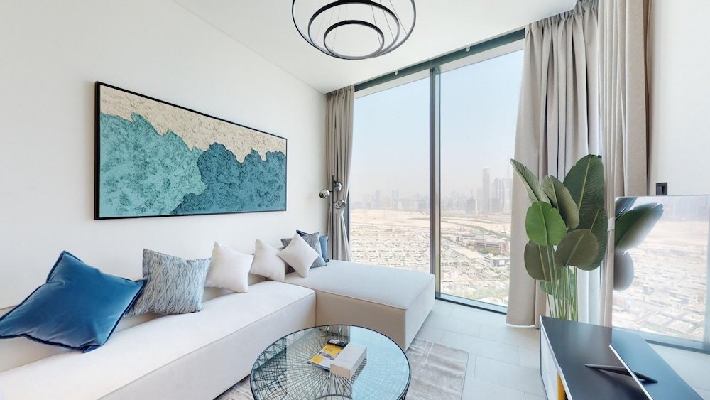 Дубай: Al Meydan - Sobha Waves 2902
