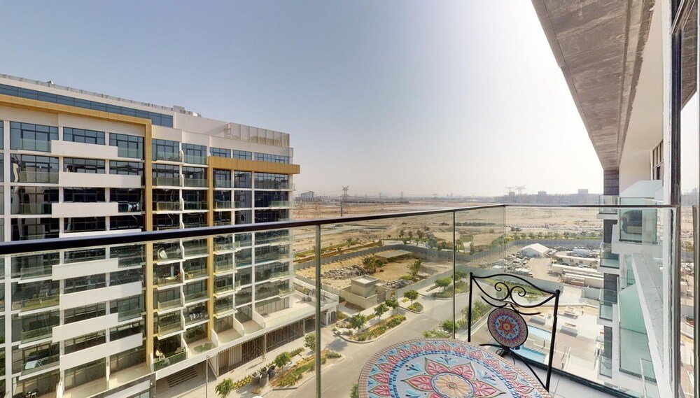 Дубай: Al Meydan - Azizi Riviera 13 - 711