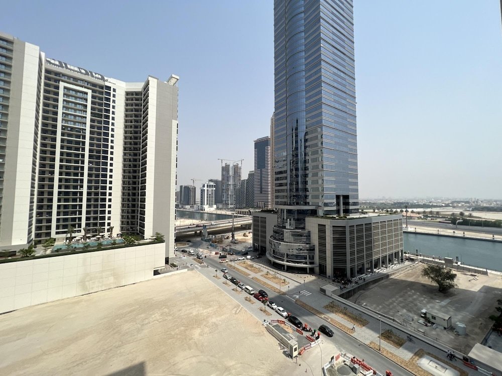 Дубай: Business Bay - Merano Tower 1013