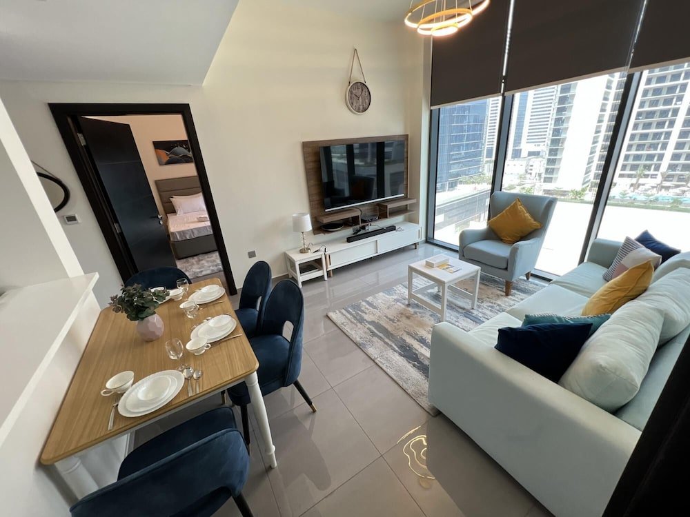 Дубай: Business Bay - Merano Tower 1013