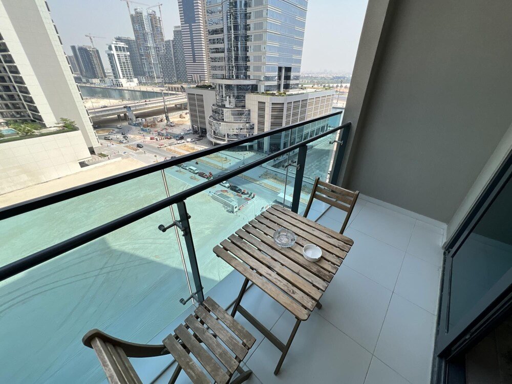 Дубай: Business Bay - Merano Tower 1013