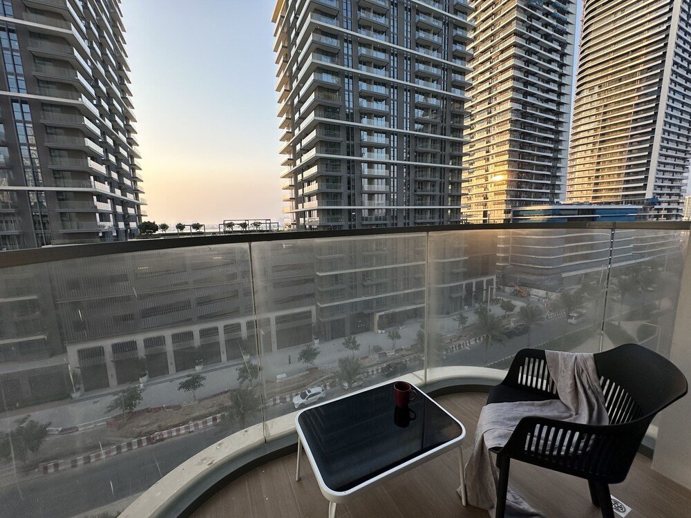 Дубай: Manzil - 2BR | Emaar Beachfront | Sea View & Beach