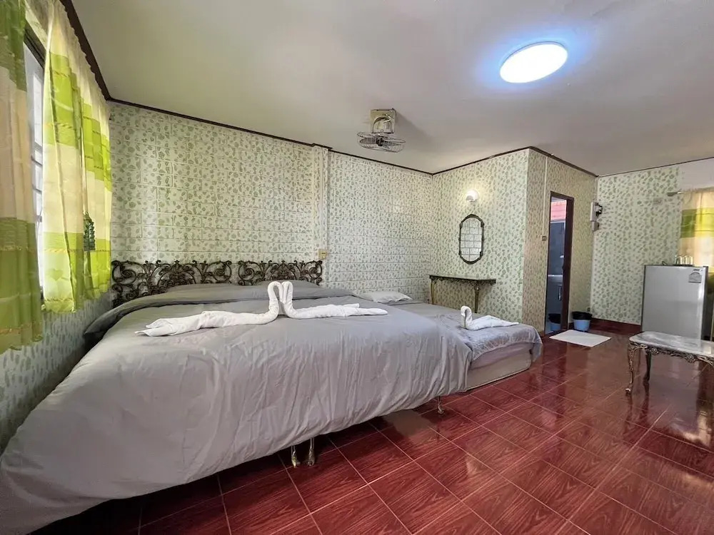 Пхетчхабури: Chang Phueak Chao Samran Beach