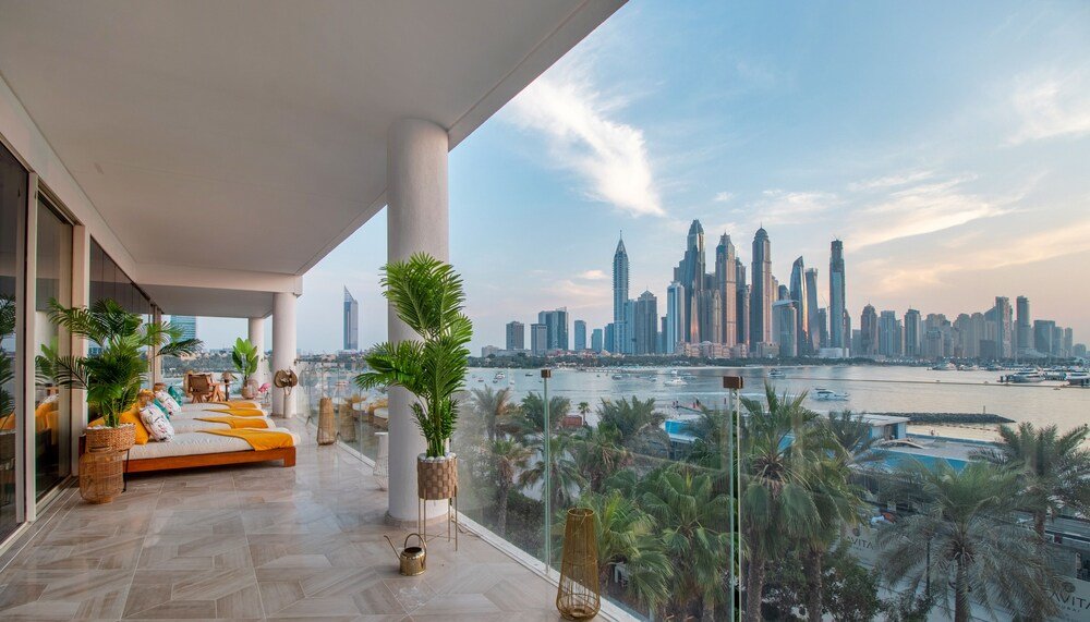 Дубай: Manzil - 4BR | FIVE Palm | Private Pool & Beach