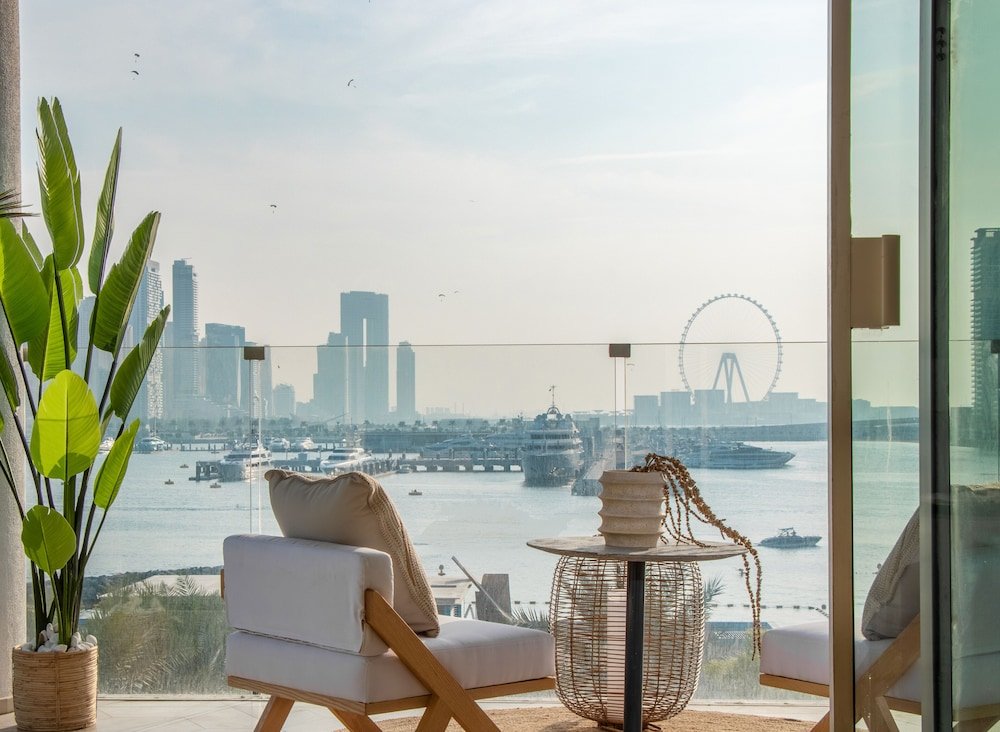 Дубай: Manzil - 4BR | FIVE Palm | Private Pool & Beach