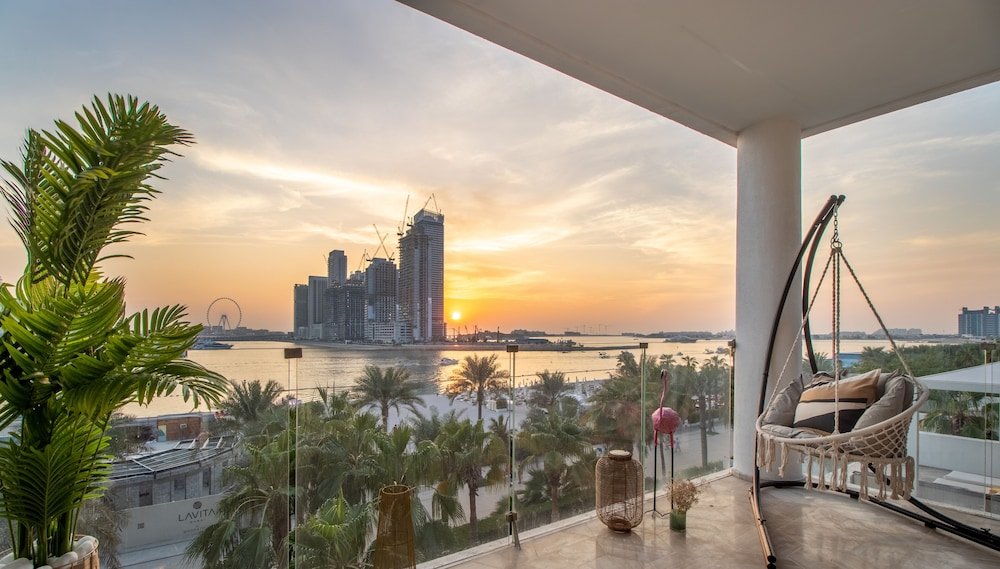 Дубай: Manzil - 4BR | FIVE Palm | Private Pool & Beach