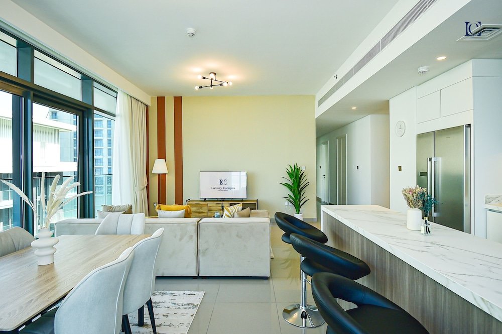 Дубай: 3BR Paradise Unrivaled Ocean Views -BEAC