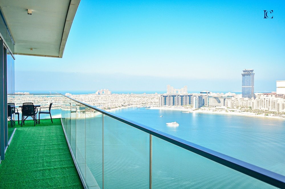Дубай: 3BR Paradise Unrivaled Ocean Views -BEAC