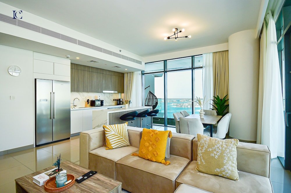 Дубай: 3BR Paradise Unrivaled Ocean Views -BEAC