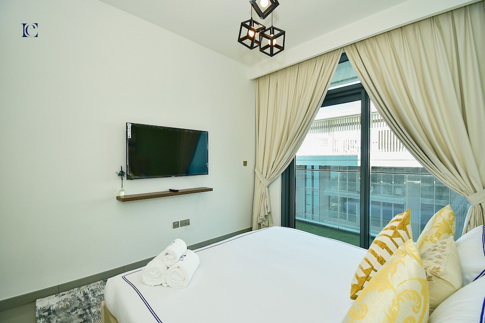 Дубай: 3BR Paradise Unrivaled Ocean Views -BEAC
