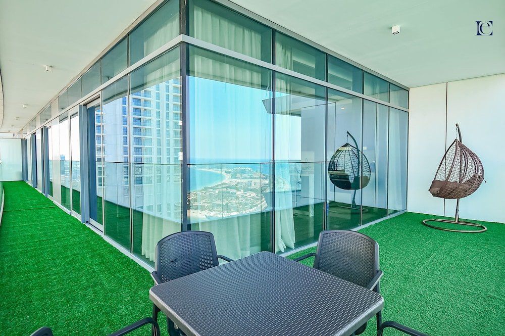 Дубай: 3BR Paradise Unrivaled Ocean Views -BEAC