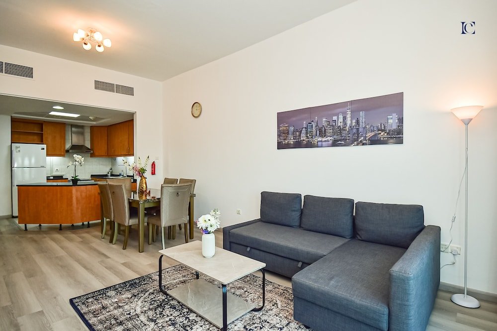 Дубай: Budget 1Bed Apt near to Metro Stn - MOG