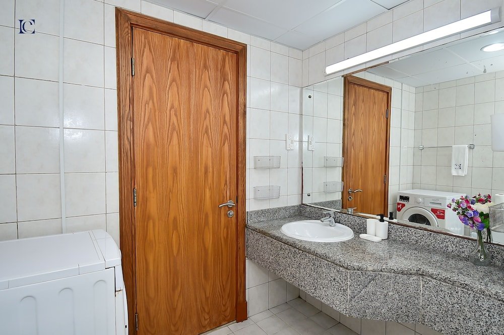 Дубай: Budget 1Bed Apt near to Metro Stn - MOG