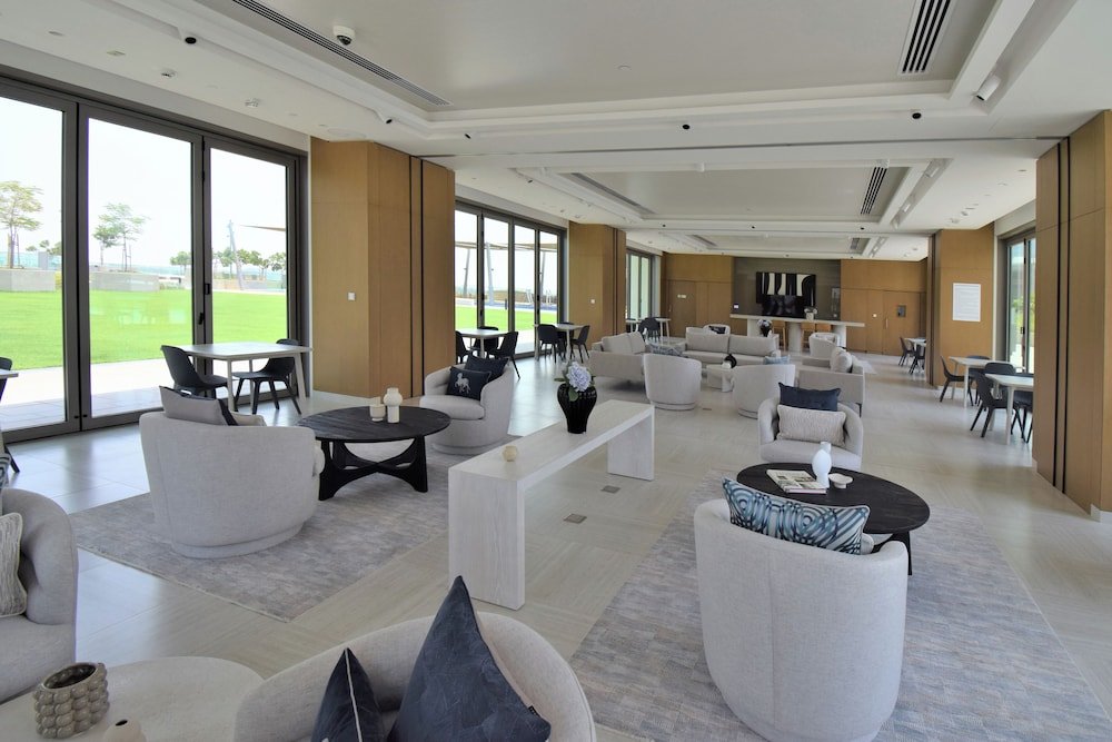 Дубай: Lavish 2BR in Downtown Views Close to Dubai Mall Burj Khalifa