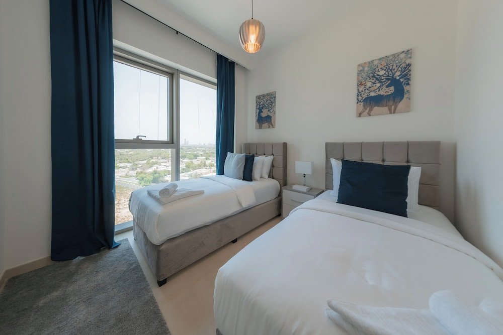 Дубай: Lavish 2BR in Downtown Views Close to Dubai Mall Burj Khalifa